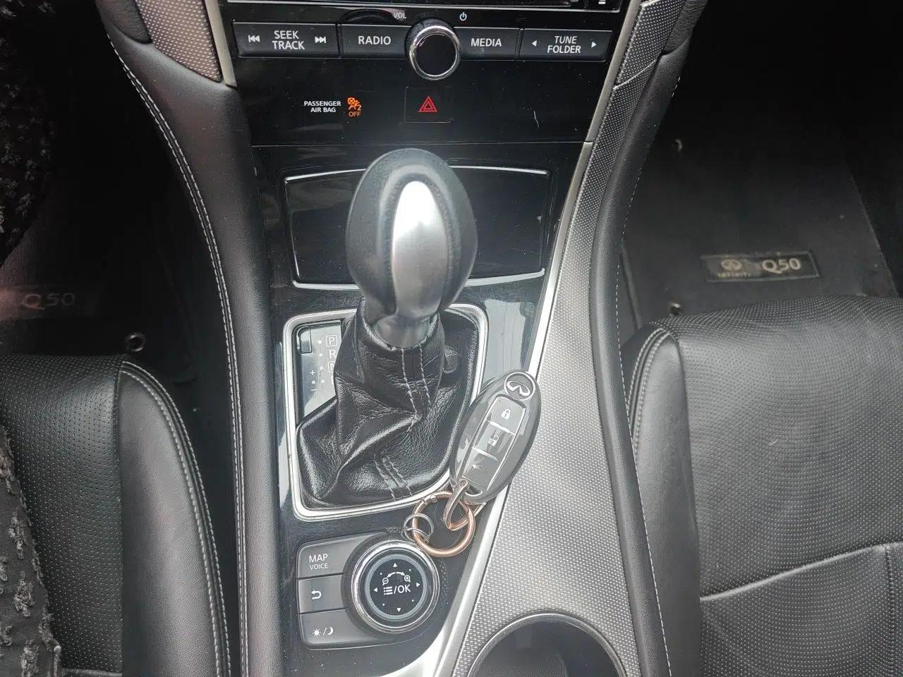 Infiniti Q50L 2016 2.0T Enjoyment Edition — миниатюра 15