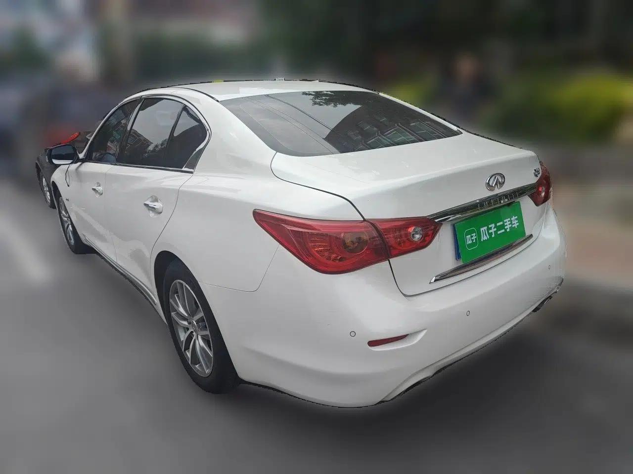 Infiniti Q50L 2016 2.0T Enjoyment Edition — миниатюра 4
