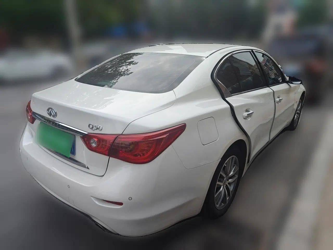 Infiniti Q50L 2016 2.0T Enjoyment Edition — миниатюра 6