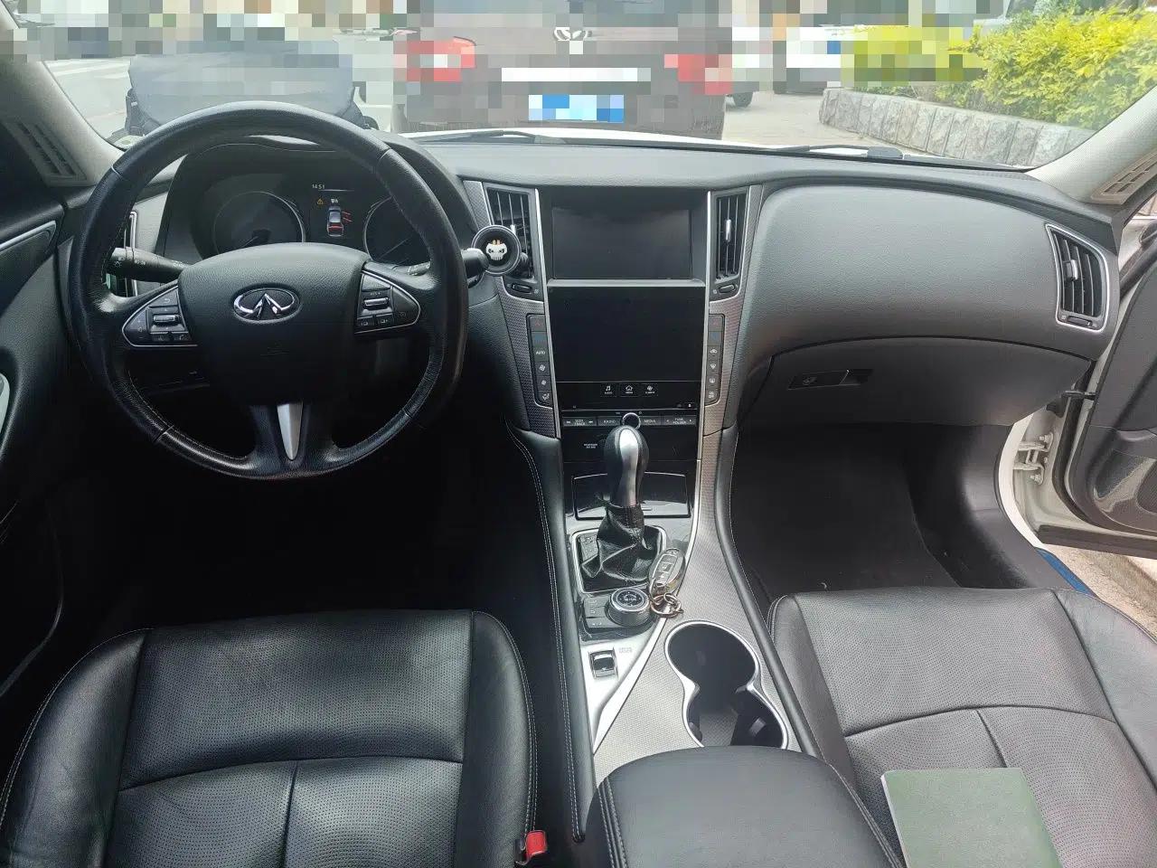 Infiniti Q50L 2016 2.0T Enjoyment Edition — миниатюра 10