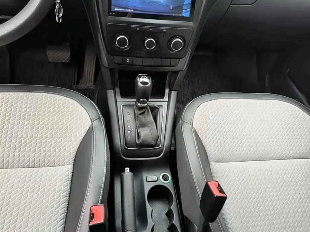 Yeti 2017 TSI280 DSG Forward Edition — миниатюра 14