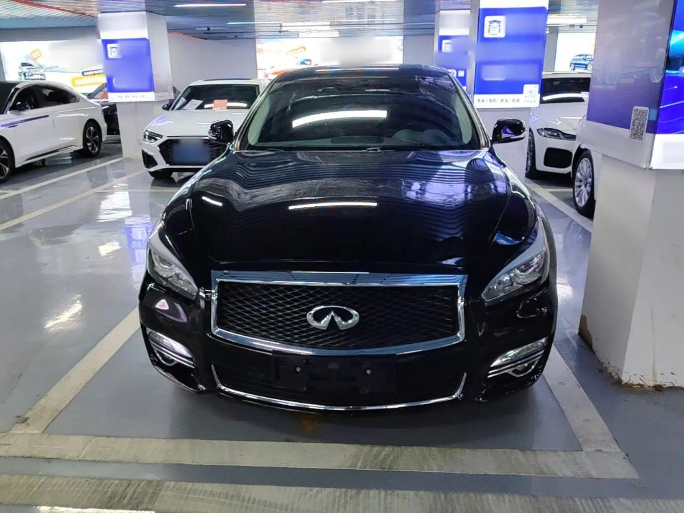 Infiniti Q70 2015 Q70L 2.5L Enjoyment Edition — миниатюра 2