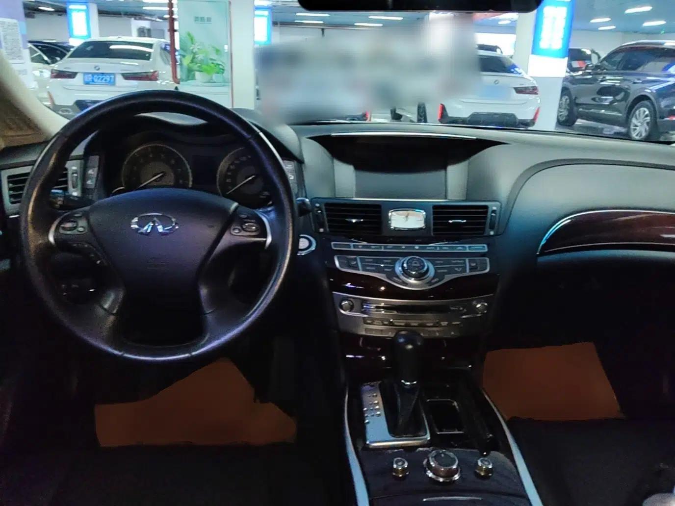 Infiniti Q70 2015 Q70L 2.5L Enjoyment Edition — миниатюра 13