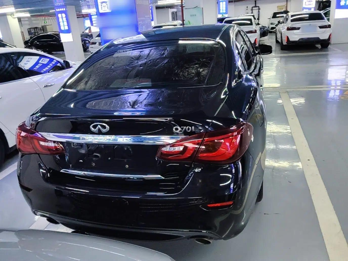 Infiniti Q70 2015 Q70L 2.5L Enjoyment Edition — миниатюра 5