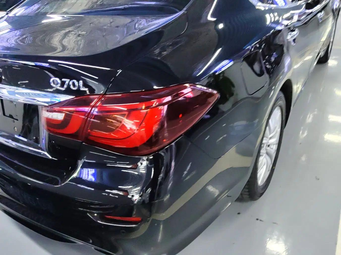 Infiniti Q70 2015 Q70L 2.5L Enjoyment Edition — миниатюра 7
