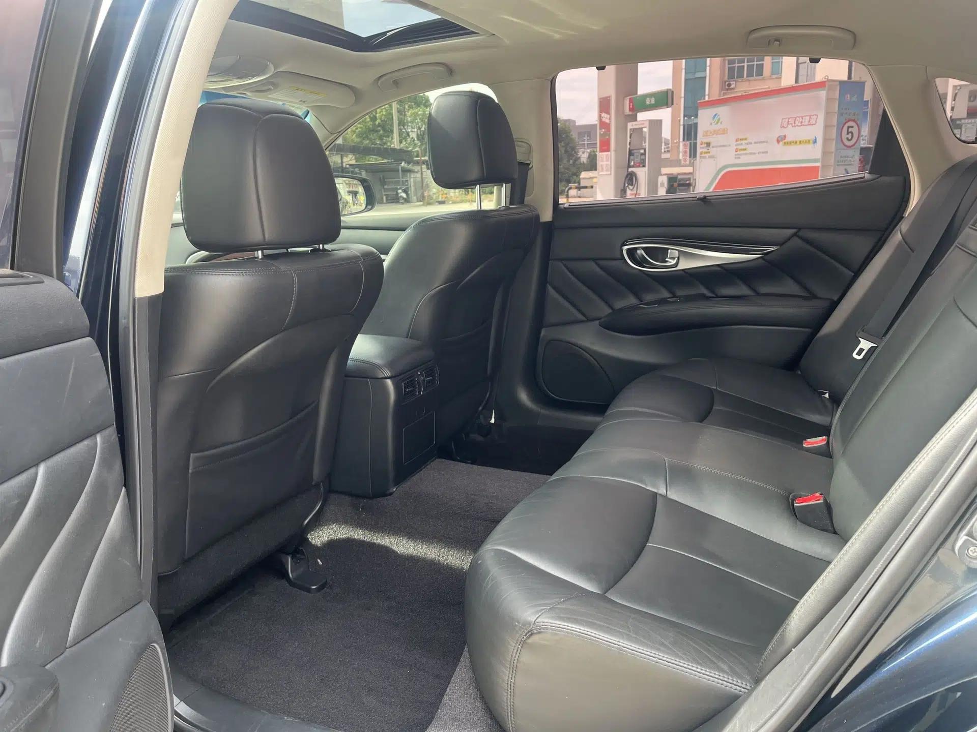 Infiniti Q70 2015 Q70L 2.5L Elite Edition — миниатюра 22