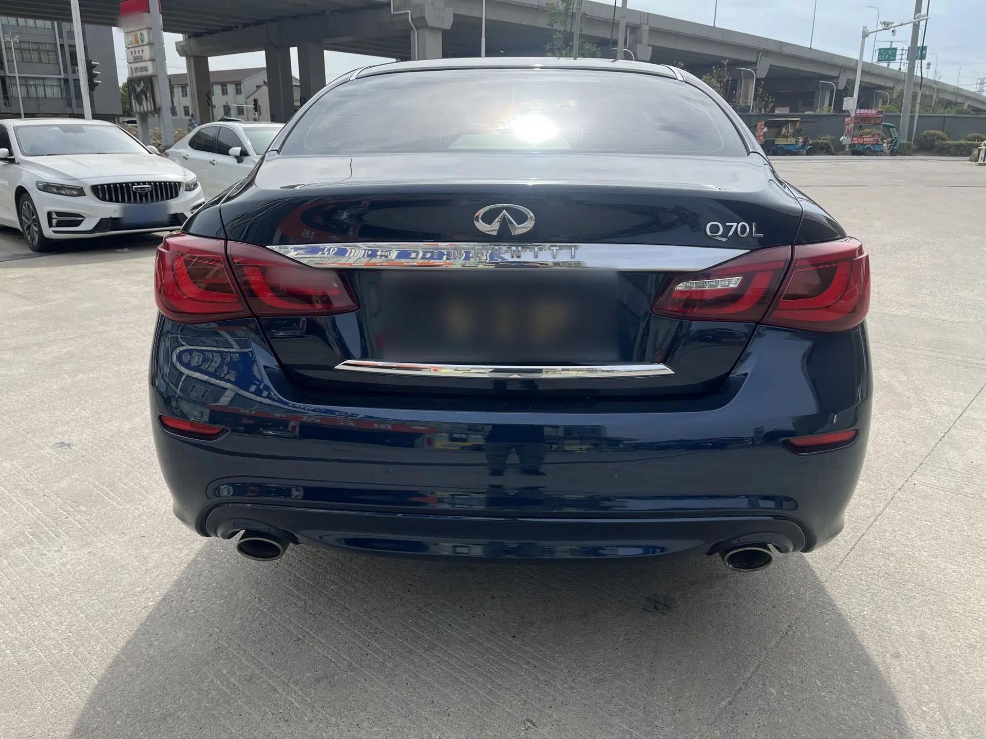 Infiniti Q70 2015 Q70L 2.5L Elite Edition — миниатюра 9