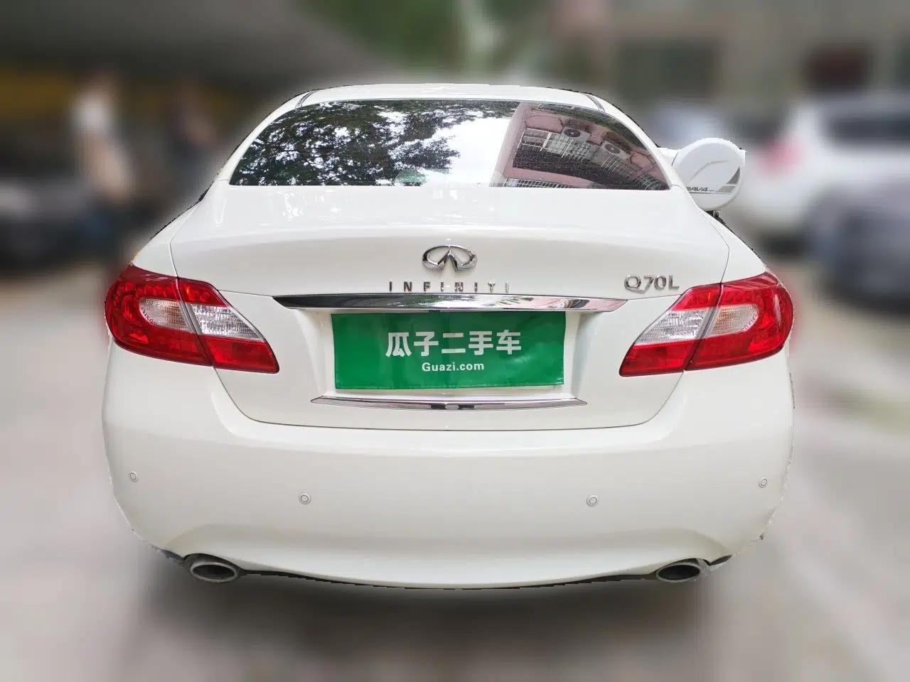 Infiniti Q70 2013 Q70L 2.5L Elegance Edition — миниатюра 5