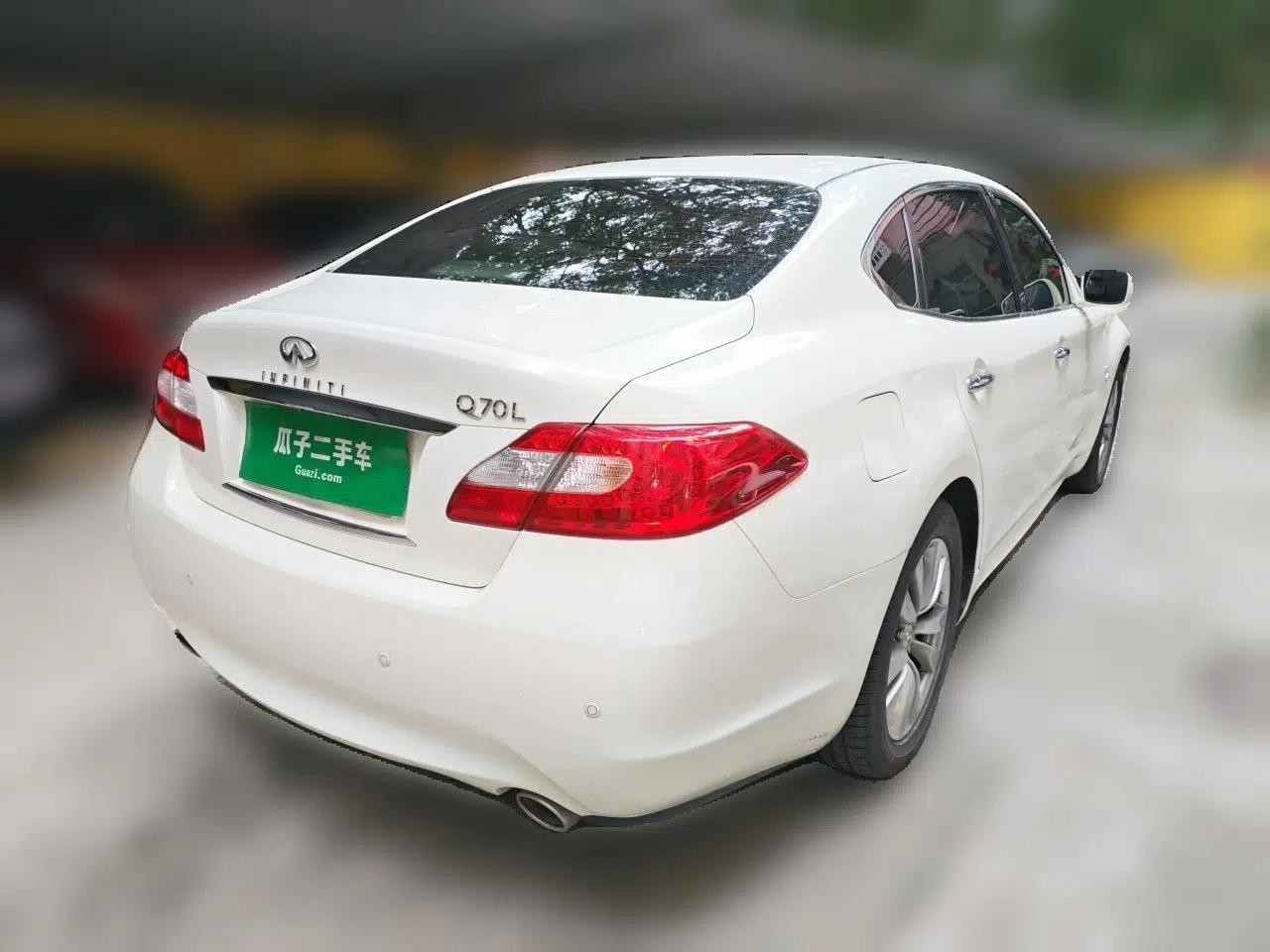 Infiniti Q70 2013 Q70L 2.5L Elegance Edition — миниатюра 6