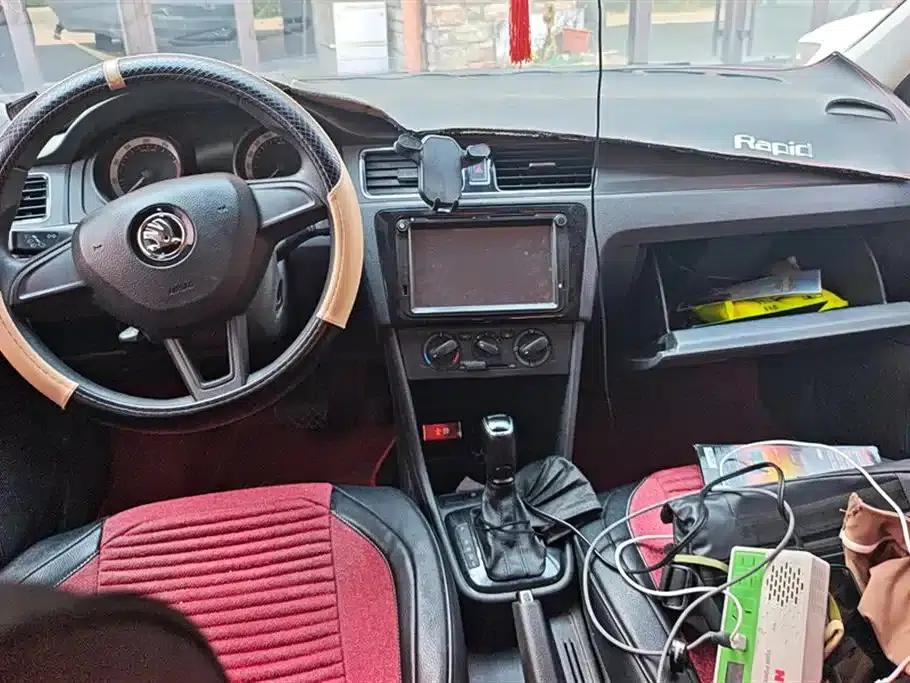 Rapid Spaceback 2019 Facelift 1.5L Automatic Standard Edition (China VI Emission Standard) — миниатюра 12