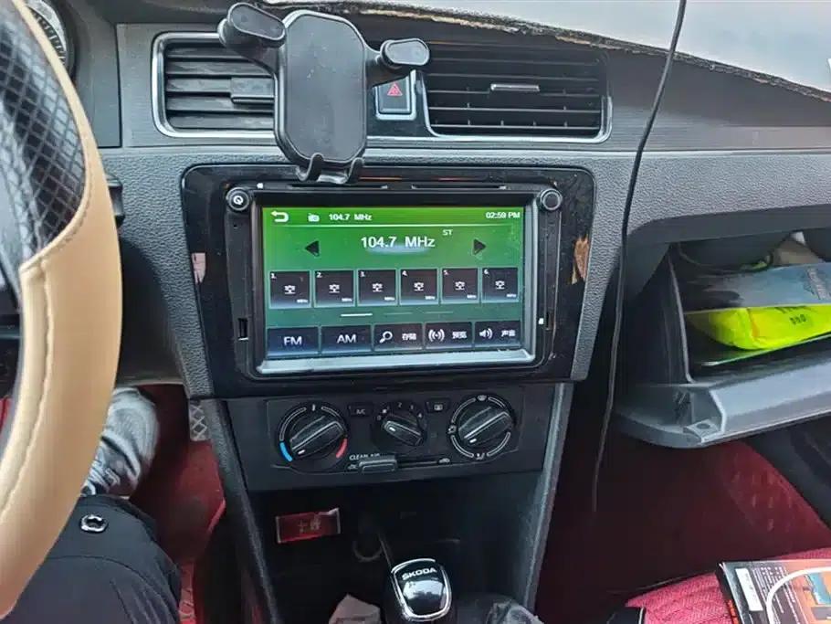 Rapid Spaceback 2019 Facelift 1.5L Automatic Standard Edition (China VI Emission Standard) — миниатюра 13