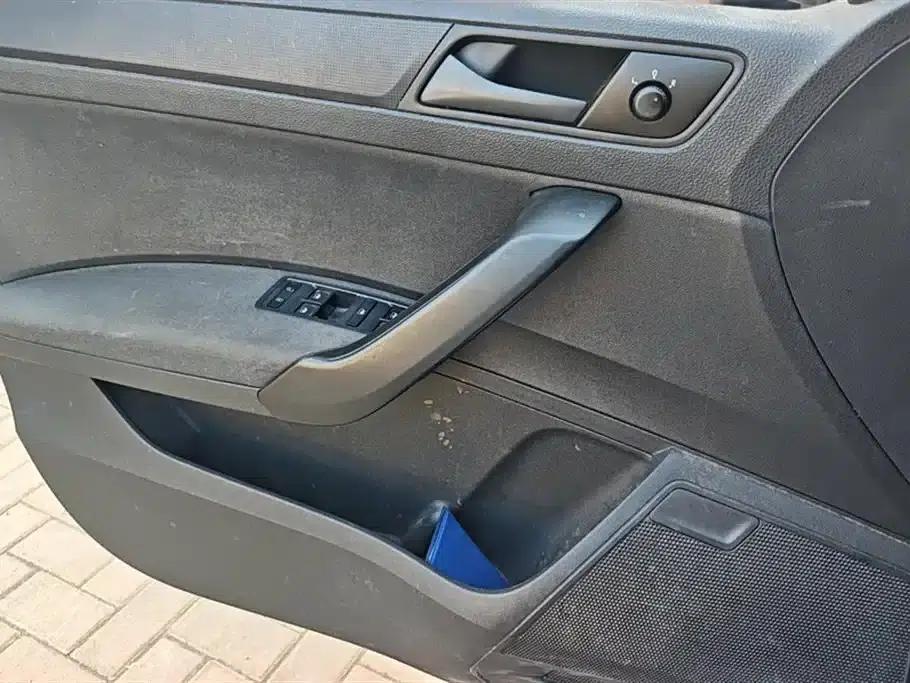 Rapid Spaceback 2019 Facelift 1.5L Automatic Standard Edition (China VI Emission Standard) — миниатюра 7