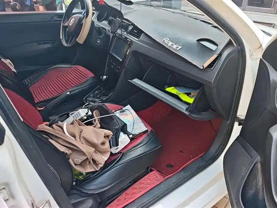 Rapid Spaceback 2019 Facelift 1.5L Automatic Standard Edition (China VI Emission Standard) — миниатюра 8