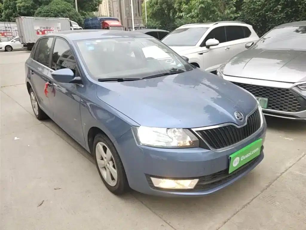Rapid 2016 1.6L Manual Comfort Edition — миниатюра 4