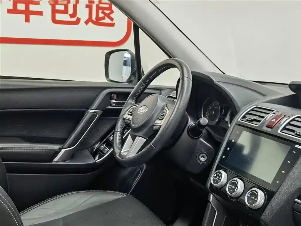 Forester 2016 2.0i Luxury Navigation Edition — миниатюра 22