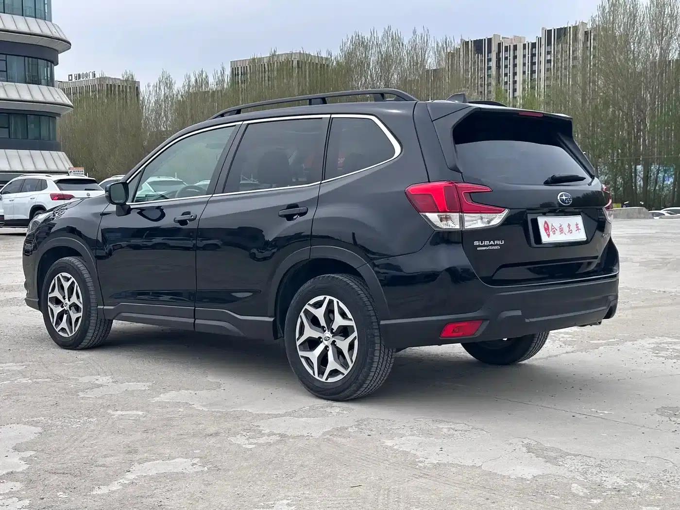 Forester 2022 2.0i AWD Luxury Edition EyeSight — миниатюра 8