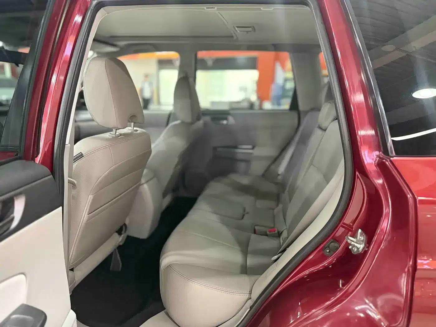 Forester 2011 2.5XS Automatic Luxury Edition — миниатюра 16