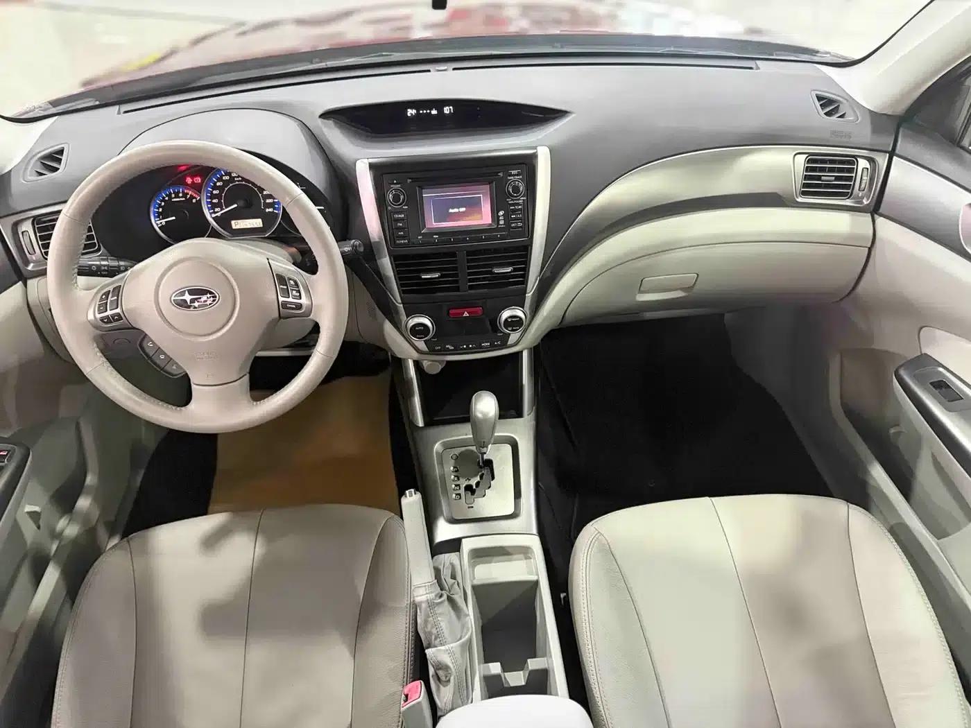 Forester 2011 2.5XS Automatic Luxury Edition — миниатюра 17