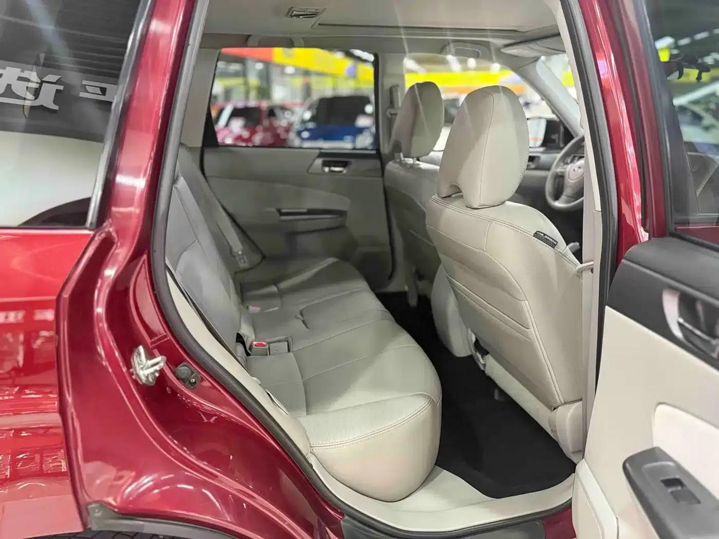 Forester 2011 2.5XS Automatic Luxury Edition — миниатюра 25