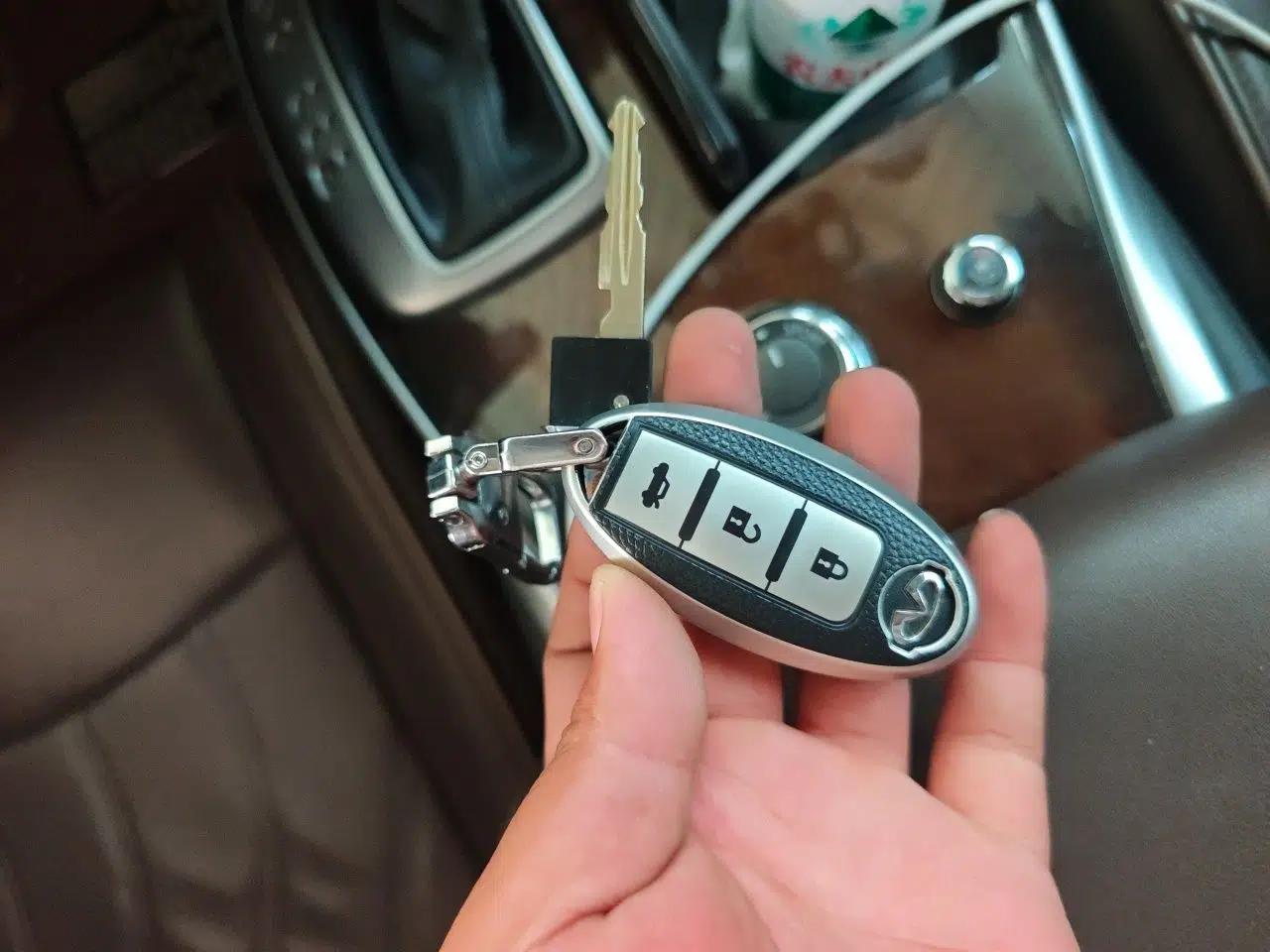 Infiniti JX 2013 JX35 4x4 All-Terrain Edition — миниатюра 9