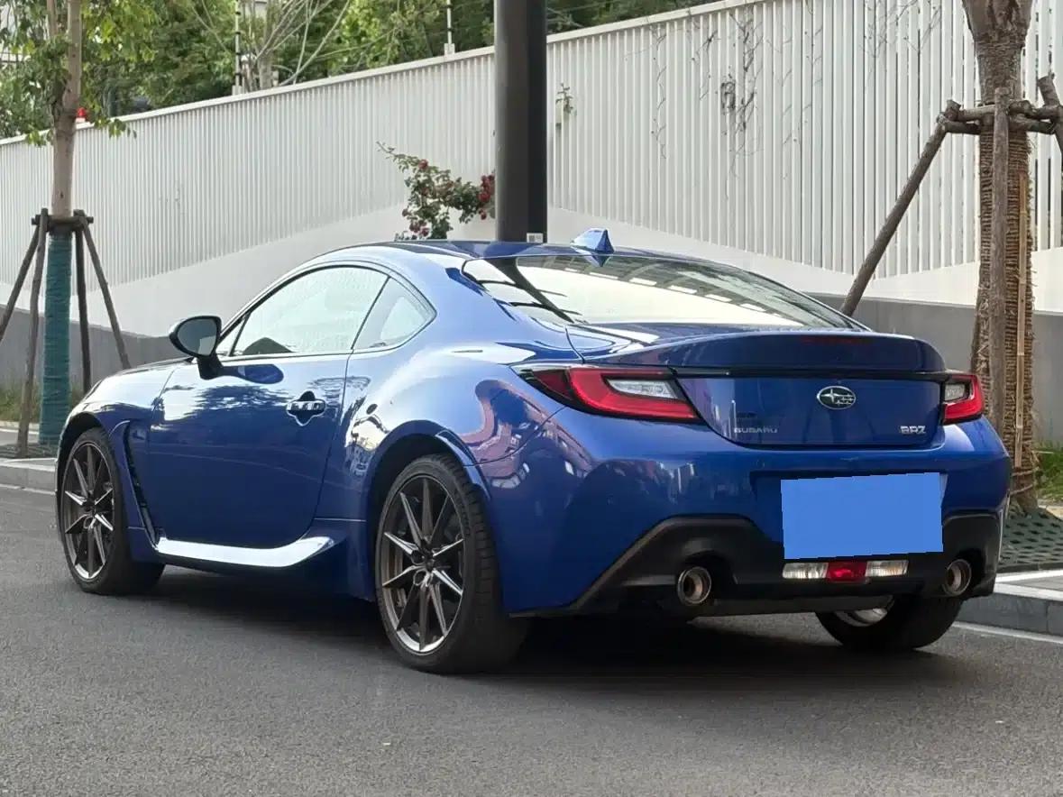 2022 Subaru BRZ 2.4L Manual — миниатюра 4