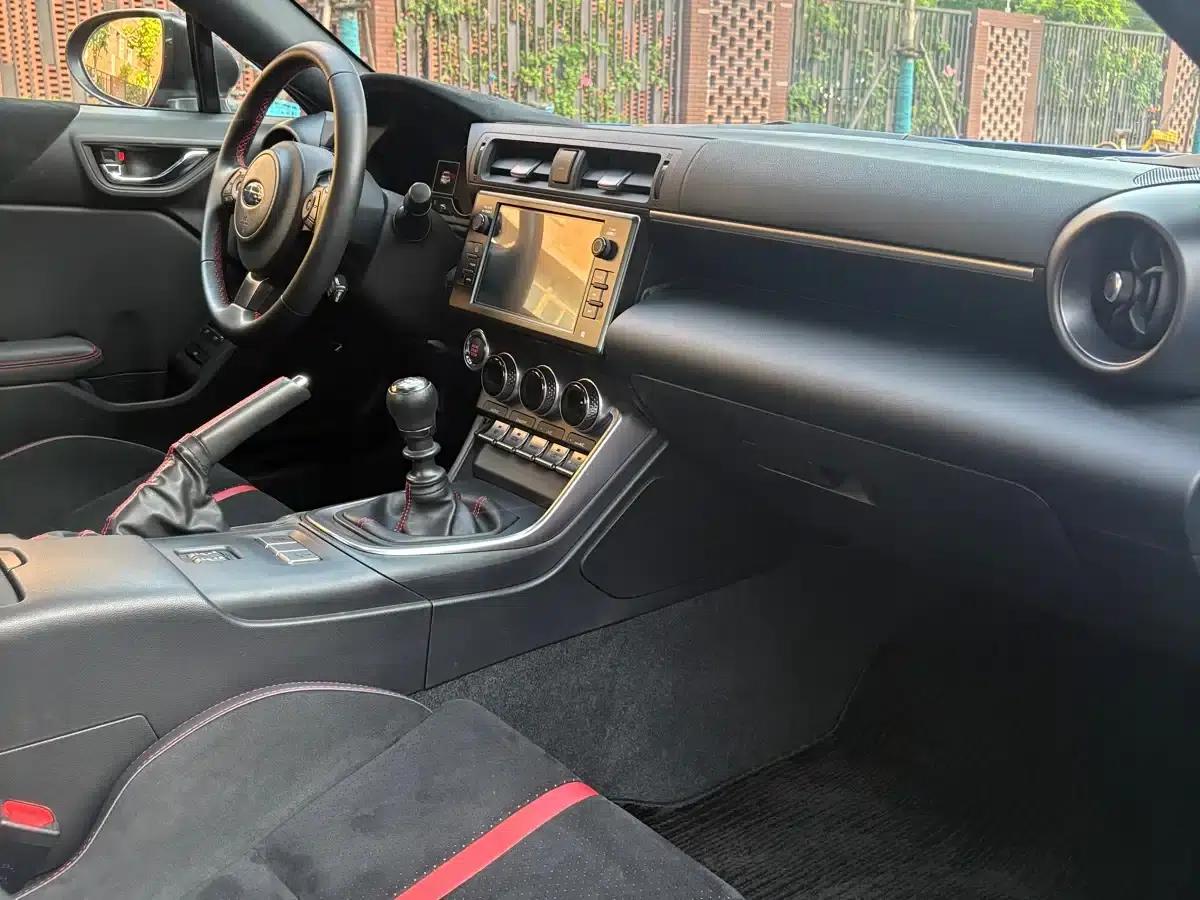 2022 Subaru BRZ 2.4L Manual — миниатюра 9