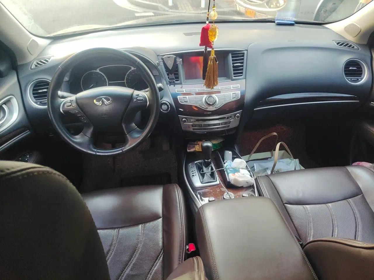 Infiniti QX60 2014 2.5 S/C Hybrid Two-Wheel Drive Excellence Edition — миниатюра 10