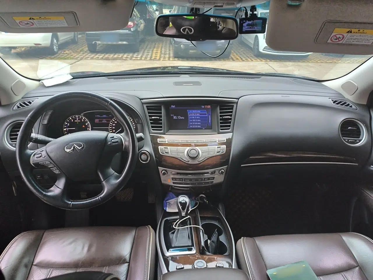 Infiniti QX60 2016 2.5 S/C Hybrid Two-Wheel-Drive Excellence Edition China V Standard — миниатюра 10