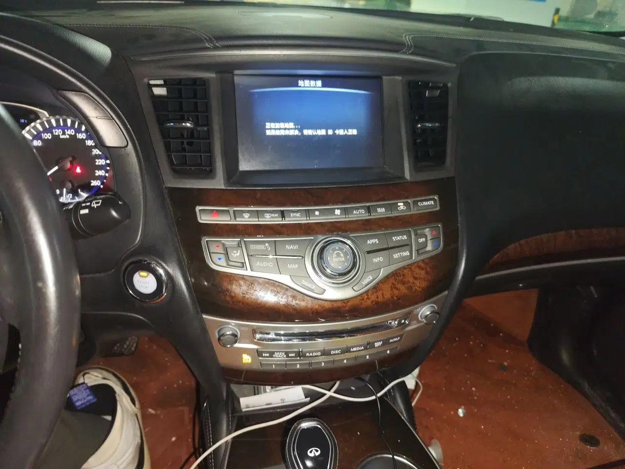 Infiniti QX60 2020 2.5 S/C Hybrid Two-Wheel-Drive Excellence Edition — миниатюра 14