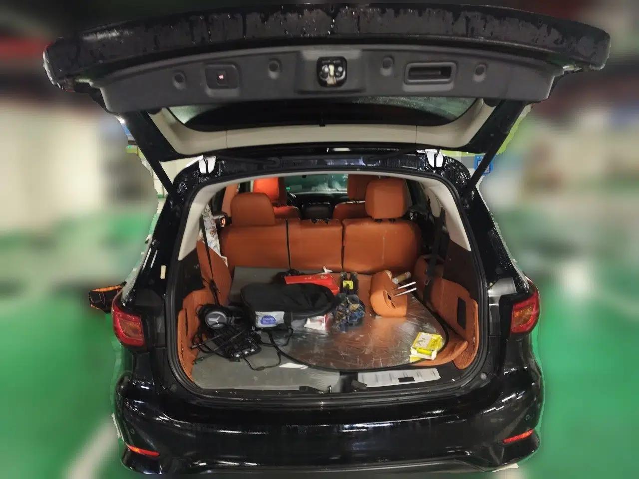 Infiniti QX60 2020 2.5 S/C Hybrid Two-Wheel-Drive Excellence Edition — миниатюра 20