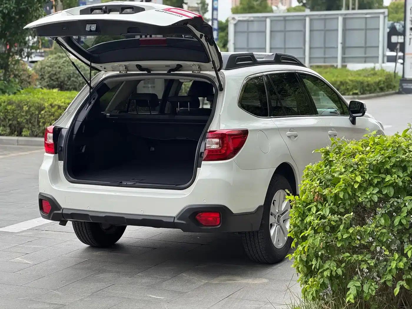 Outback 2015 2.5i Luxury Navigation Edition — миниатюра 4