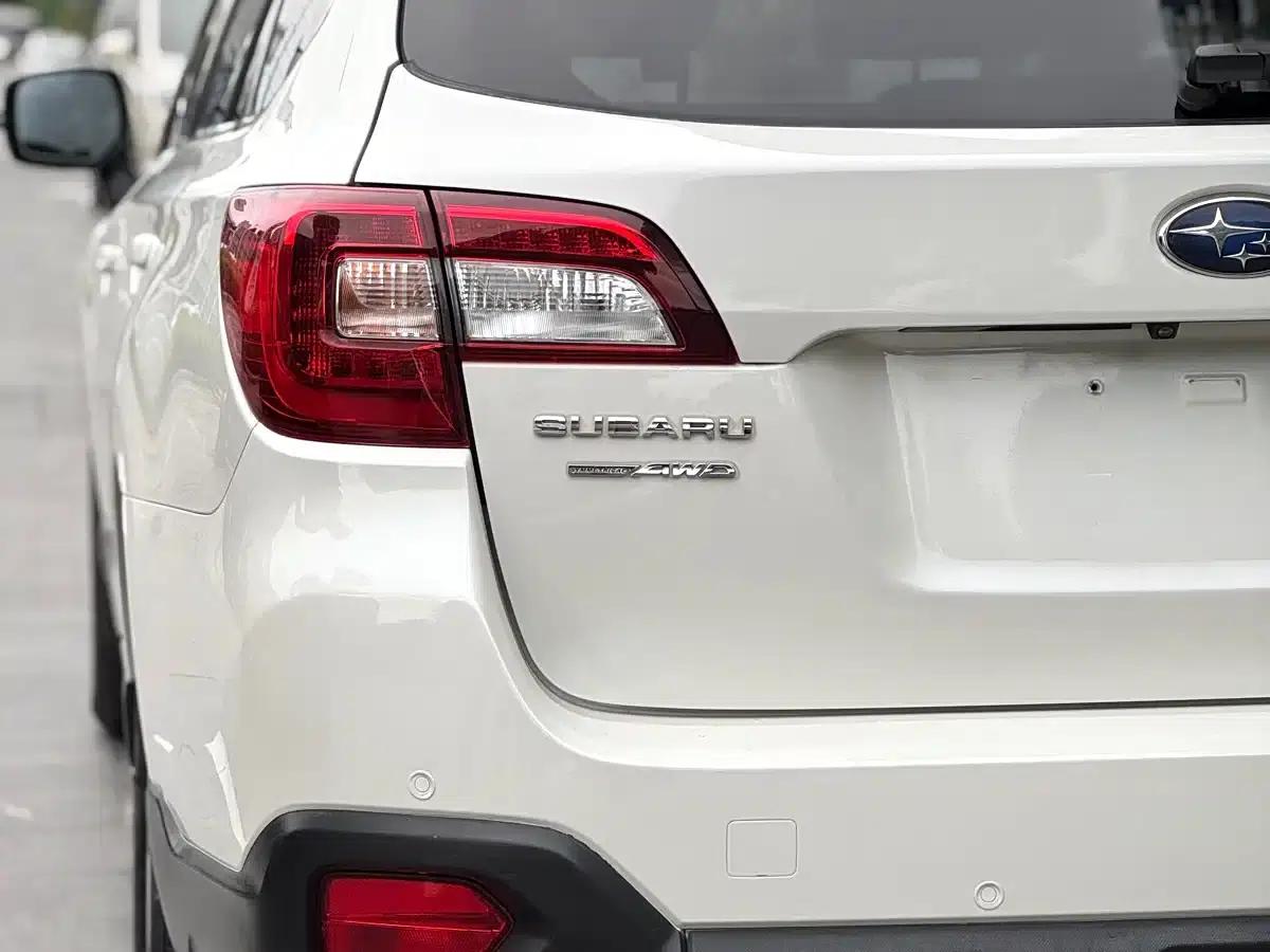Outback 2015 2.5i Luxury Navigation Edition — миниатюра 6