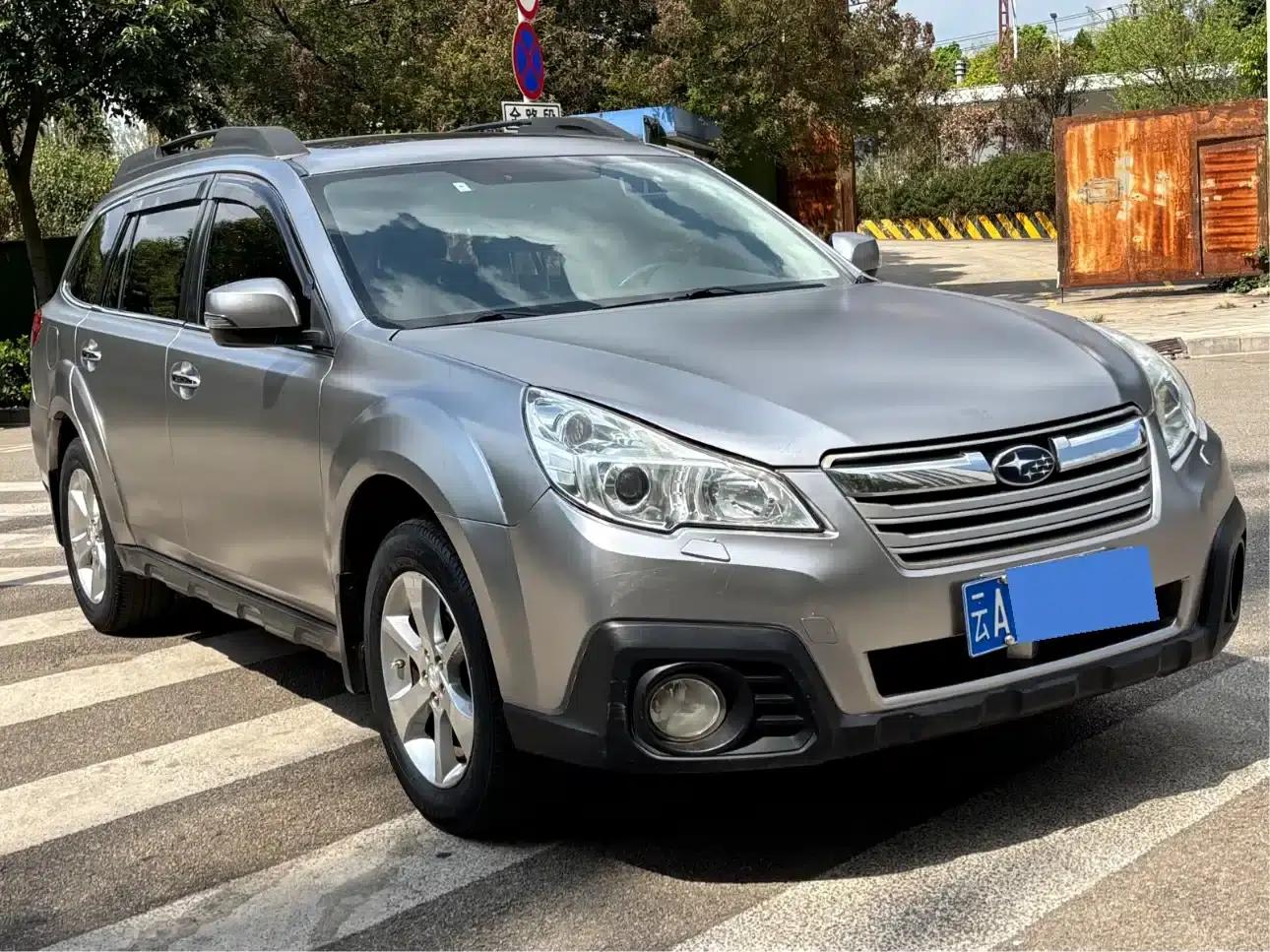 Outback 2013 2.5i Luxury Navigation Edition — миниатюра 3