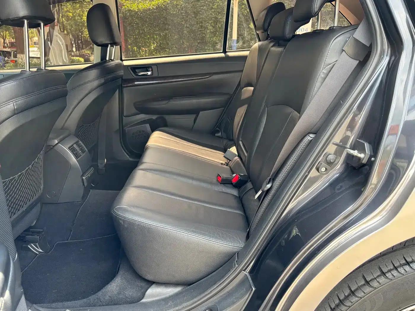 Outback 2013 2.5i Luxury Navigation Edition — миниатюра 8