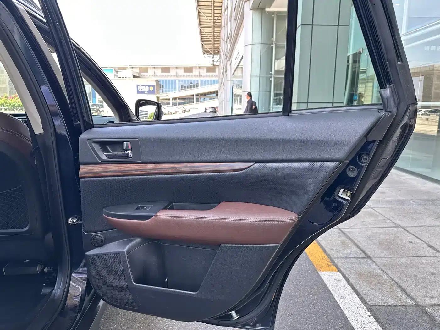 Outback 2014 2.5i Elegant Smart Edition — миниатюра 25