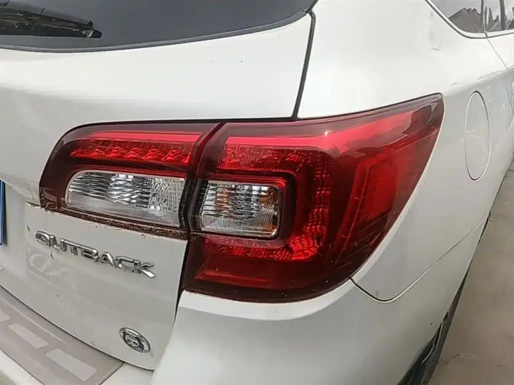 Outback 2015 2.5i Sport Navigation Edition — миниатюра 8