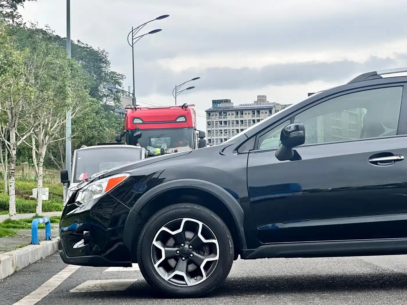 Subaru XV 2015 2.0i Elite Edition — миниатюра 9