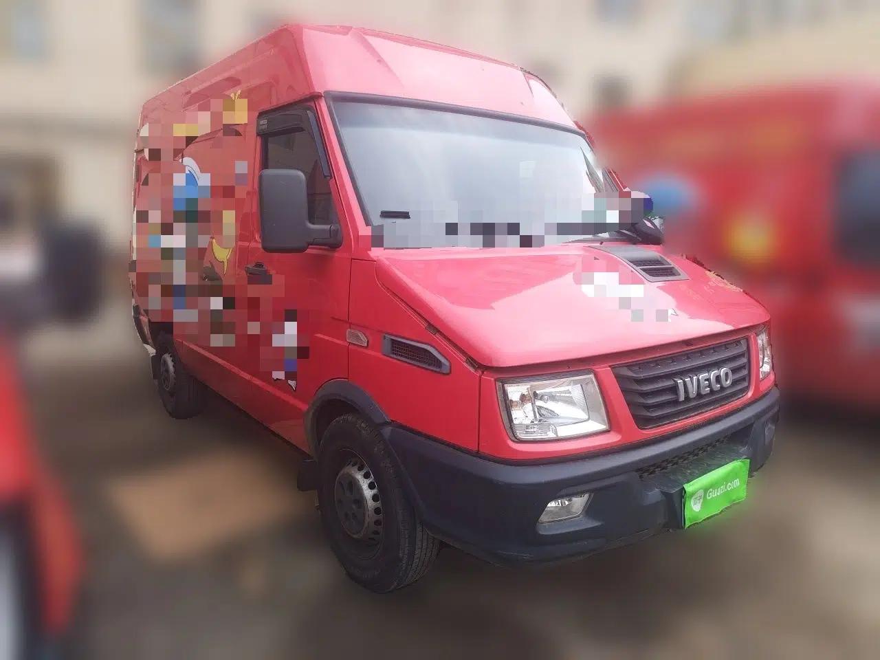 Iveco Daily 2021 2.8T V35 VAN厢式 van 3-seater short wheelbase mid-roof design single-tire manual doors — миниатюра 3