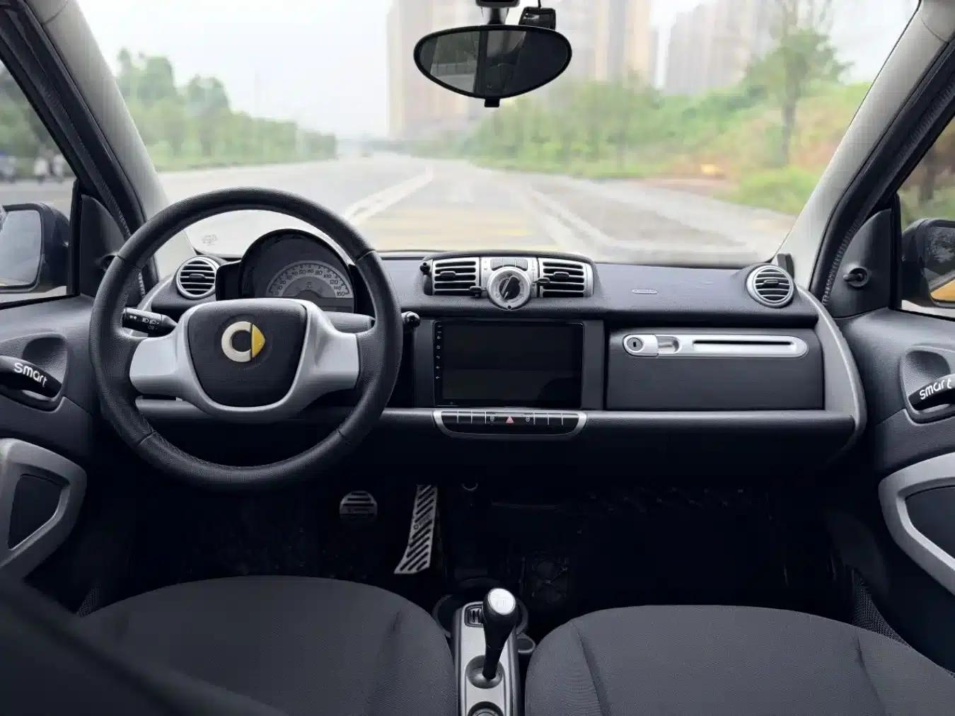 2012 Smart Fortwo 1.0 MHD Hardtop Standard Edition — миниатюра 8