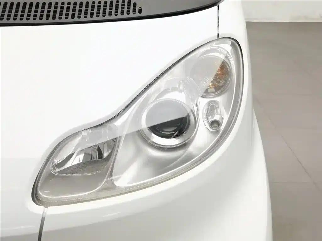 2012 Smart Fortwo 1.0 MHD Hardtop Comfort Edition — миниатюра 7