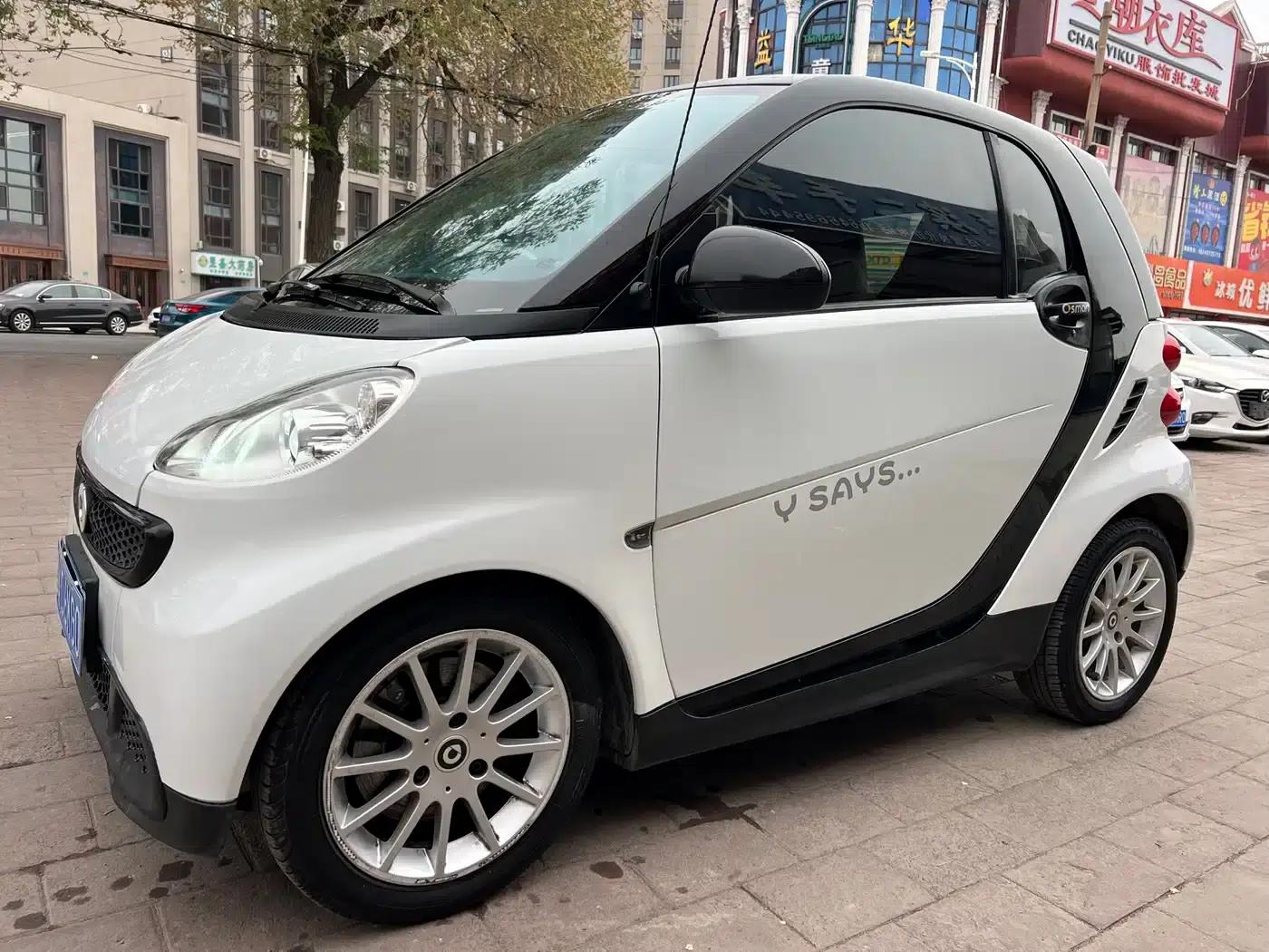 2014 Smart Fortwo 1.0 MHD Hardtop City Lightwave Passion Edition — миниатюра 1