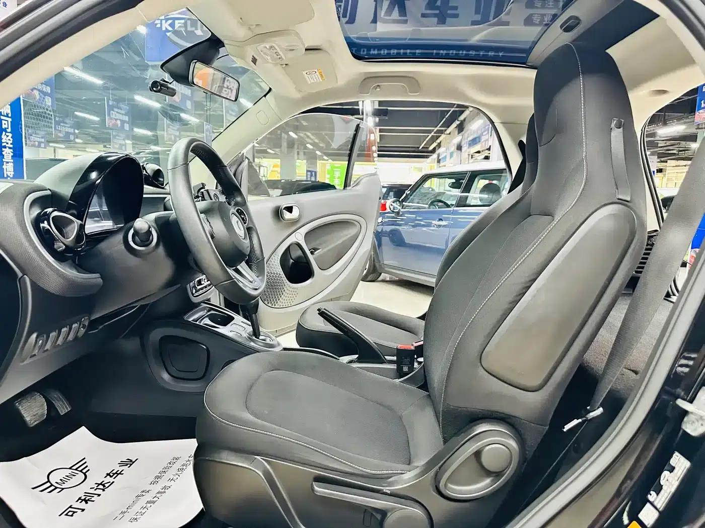 2018 Smart Fortwo 1.0L 52kW Hardtop Passion Edition (National V Emission Standard) — миниатюра 16