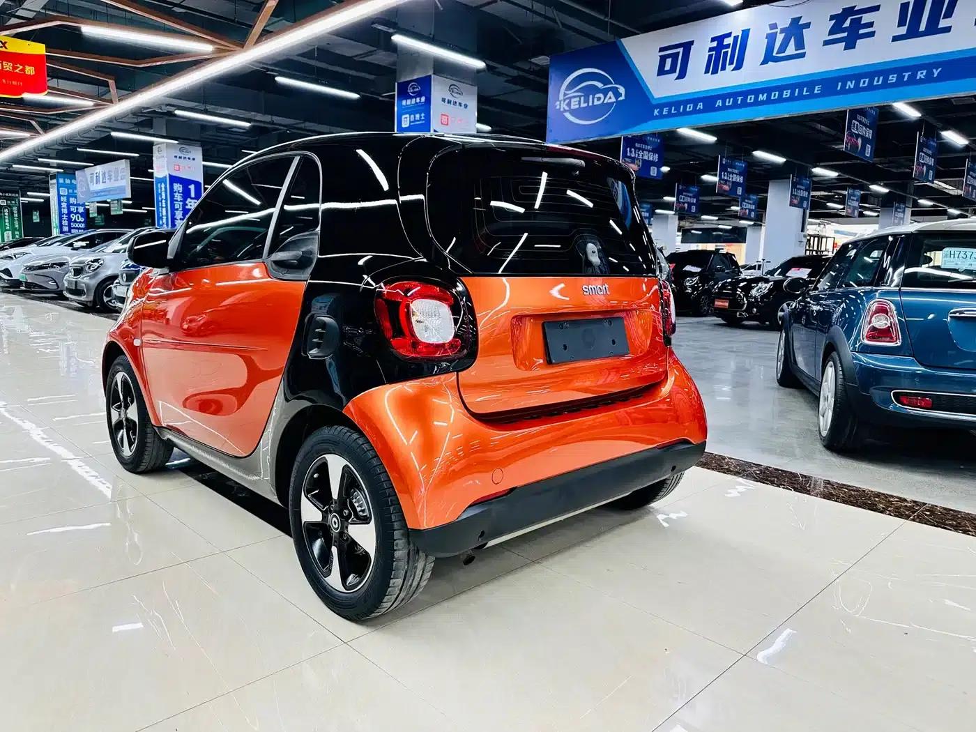 2018 Smart Fortwo 1.0L 52kW Hardtop Passion Edition (National V Emission Standard) — миниатюра 3