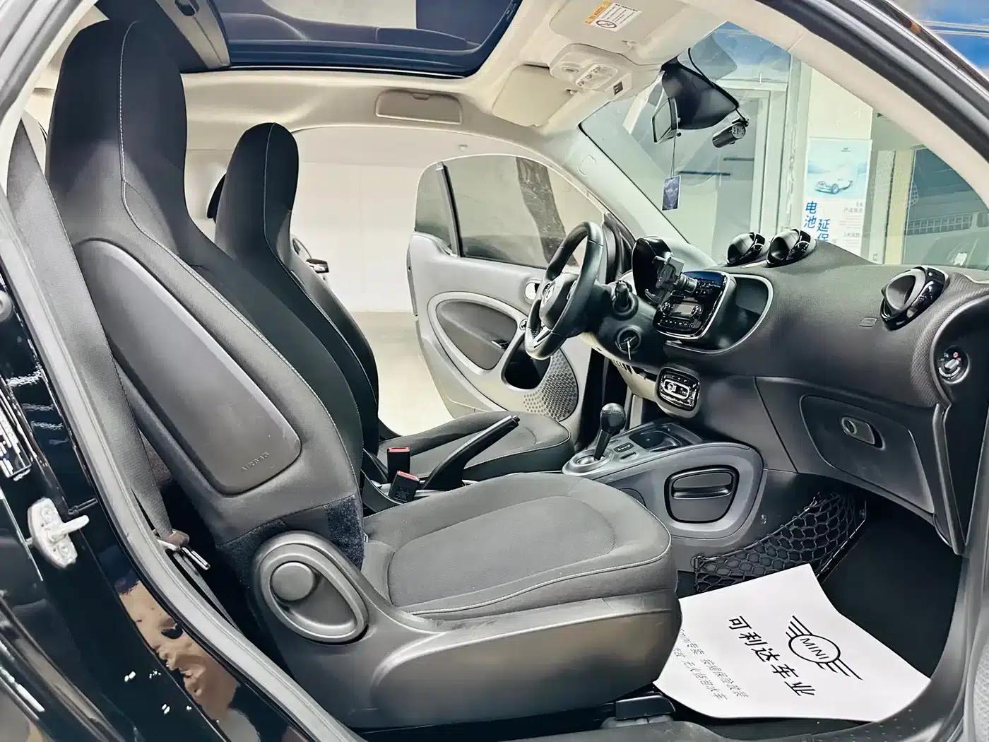 2018 Smart Fortwo 1.0L 52kW Hardtop Passion Edition (National V Emission Standard) — миниатюра 23
