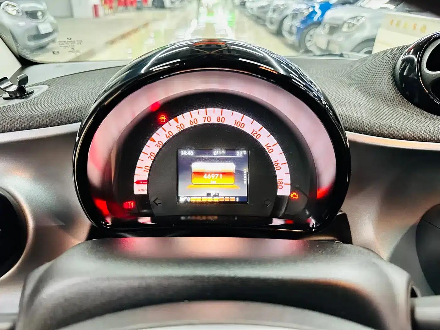 2018 Smart Fortwo 1.0L 52kW Hardtop Passion Edition (National V Emission Standard) — миниатюра 28