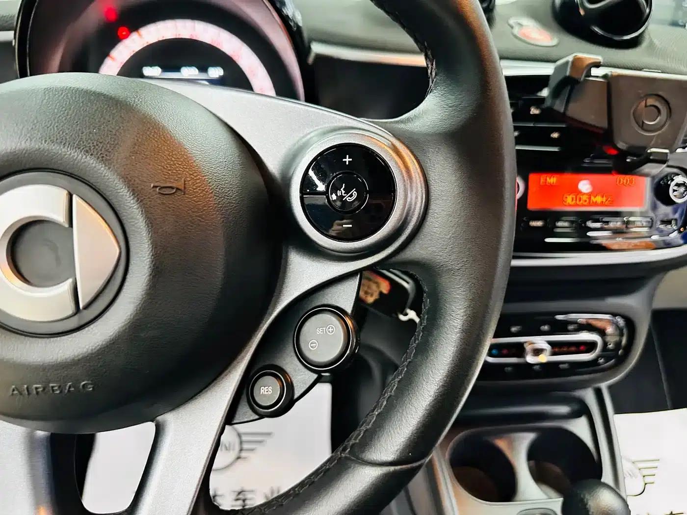 2018 Smart Fortwo 1.0L 52kW Hardtop Passion Edition (National V Emission Standard) — миниатюра 33