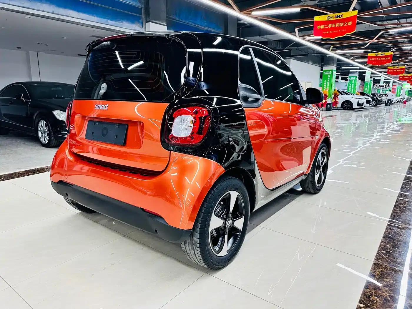 2018 Smart Fortwo 1.0L 52kW Hardtop Passion Edition (National V Emission Standard) — миниатюра 6