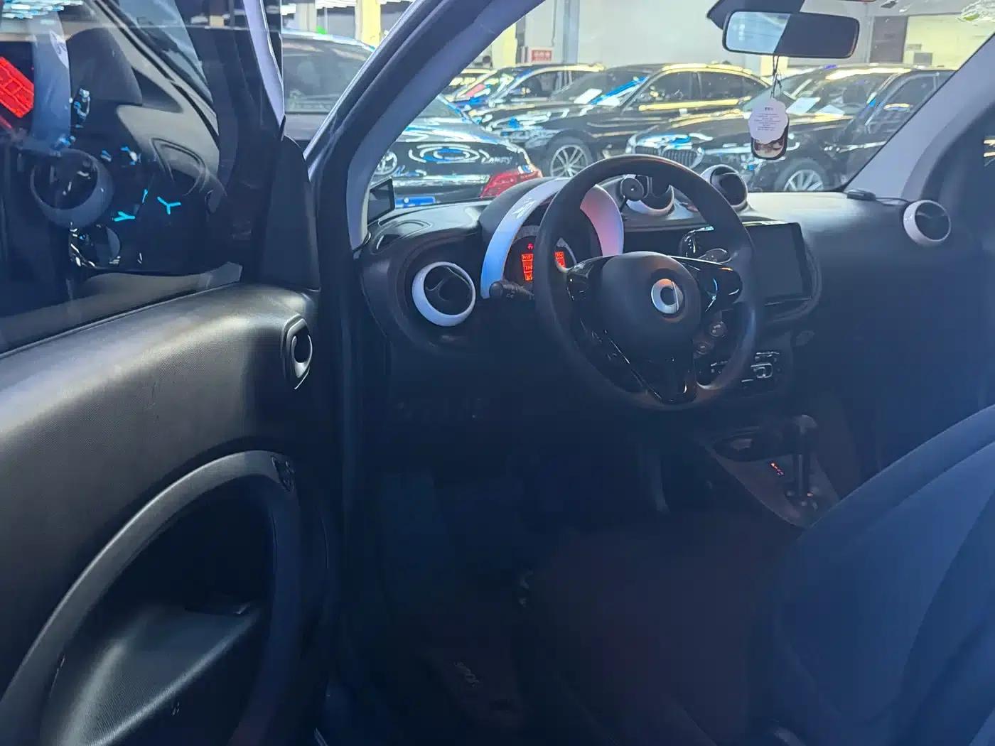 2018 Smart Fortwo 1.0L 52kW Hardtop Dynamic Edition (National V Emission Standard) — миниатюра 4