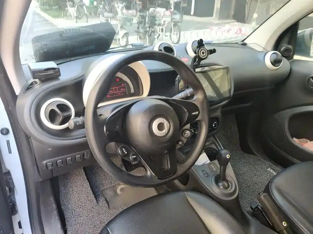 2015 Smart Fortwo 1.0L 52kW Hardtop Dynamic Edition — миниатюра 3