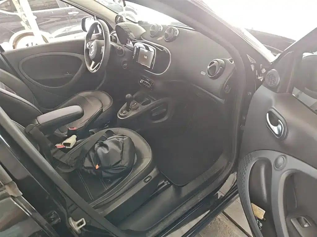 2016 Smart Forfour 0.9T 66kW Pioneer Edition — миниатюра 11